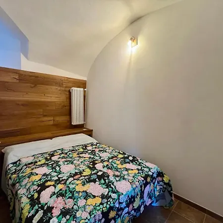 Tana Del Gufo Bed & Breakfast